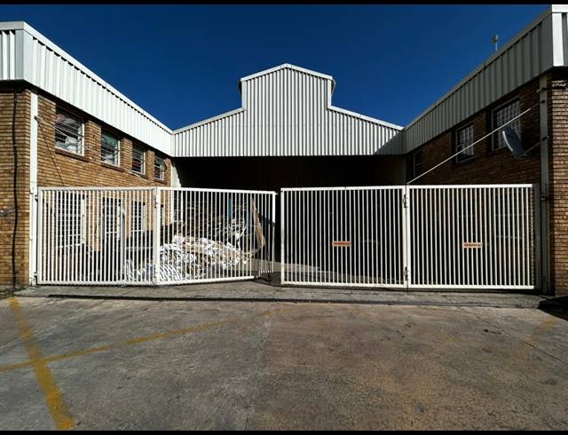766M² WAREHOUSE TO LET IN KRAMERVILLE